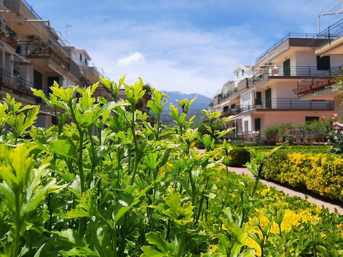 Al Giardino Sant'Anna Lejlighed Mascali Eksteriør billede